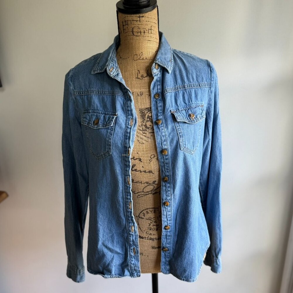 Forever 21 – Premium Denim Button-Down Chambray Shirt – Size S - Picture 5 of 7